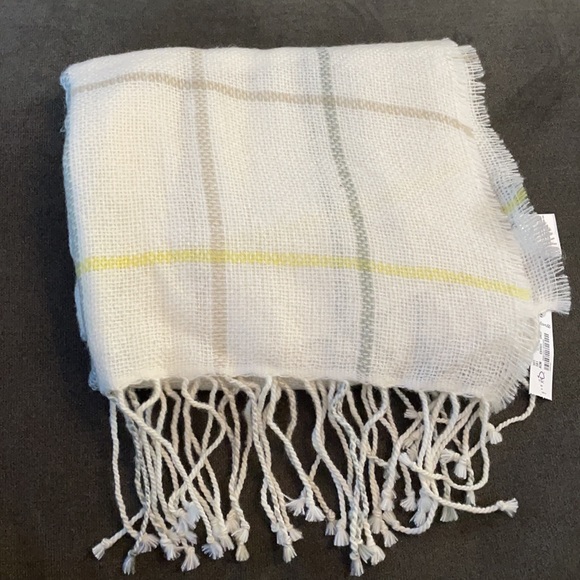 NWT Madewell Gauzy Plaid Scarf - Picture 3 of 8